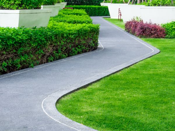 Cost of Walkway Curb Installation in Jersey City