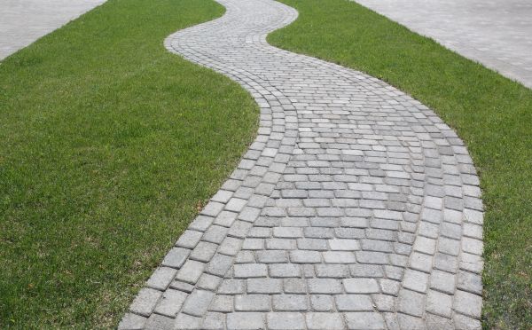 Cost of Yard Walkway Construction in Jersey City